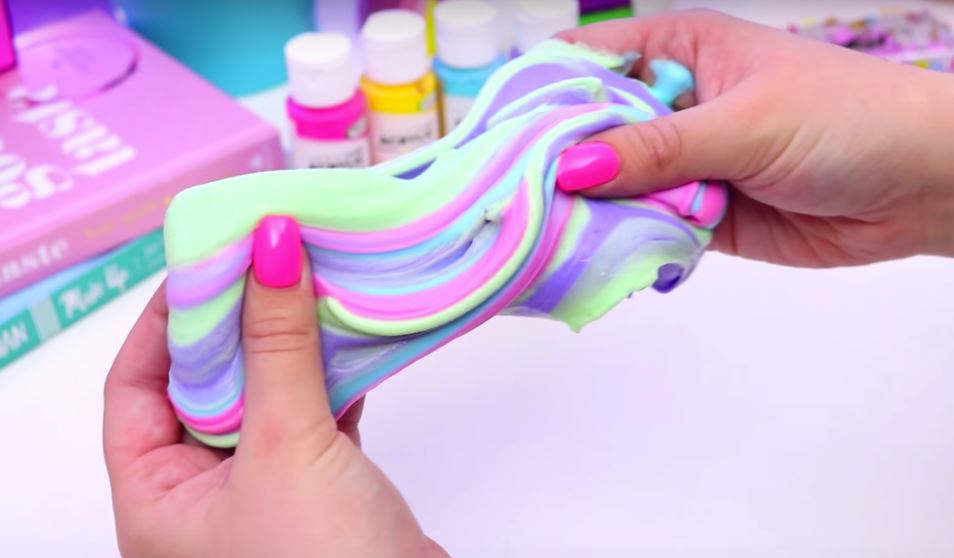 Como fazer Slime sem bórax: 14 receitas criativas e seguras para amoeba  caseira